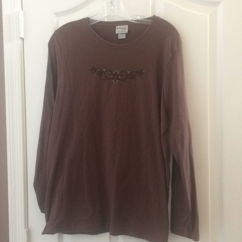 FINAL MARKDOWN Ladies artisans tee large